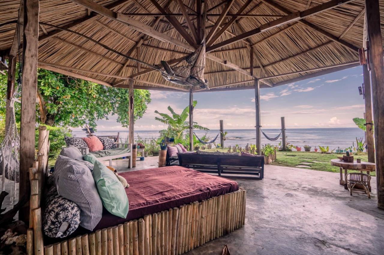 Sanctum Una Una Eco Dive Resort Pulau Unauna Zewnętrze zdjęcie